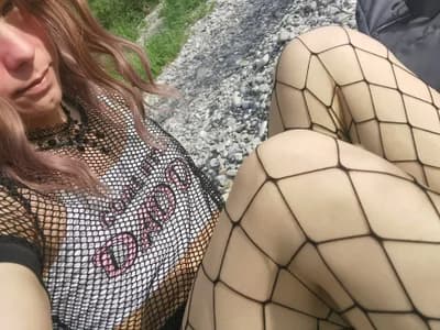 Guy connects privately via small audience See_my_Boobs_ for intimate small crowd cam session.