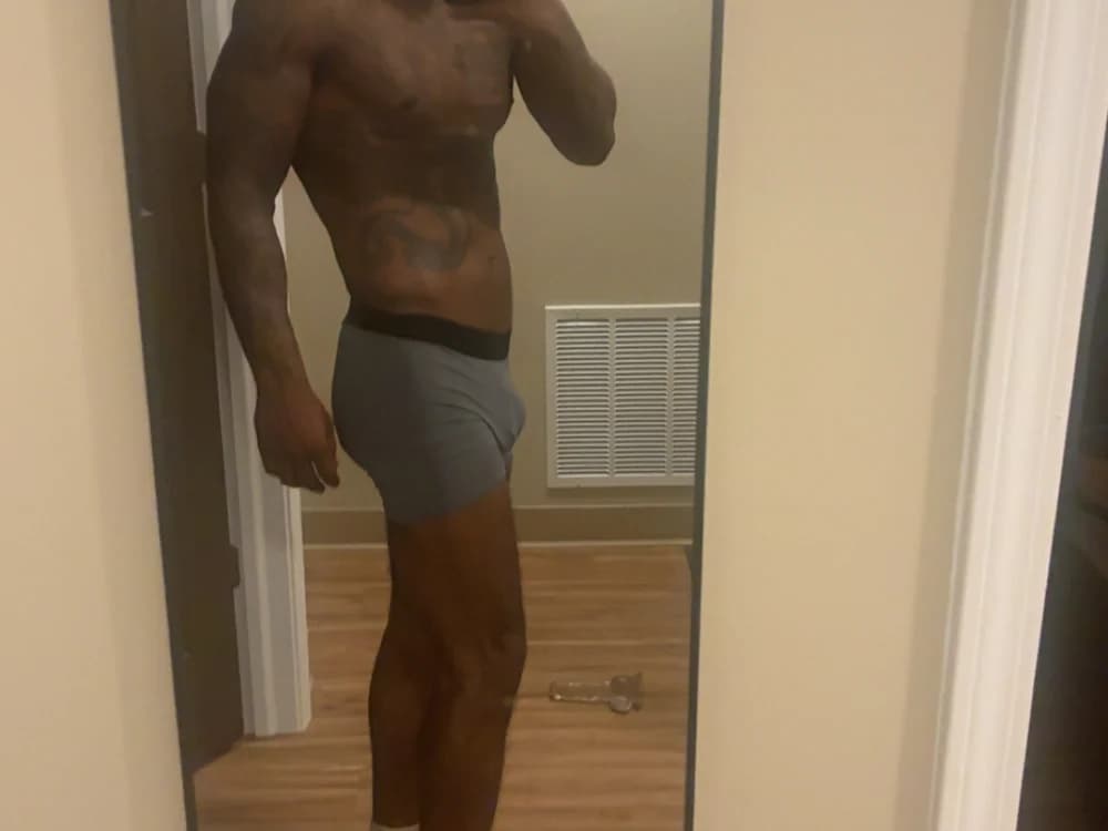 Meet 'guy Yeahmir' and experience Ecuadorian cams adult fantasies live.