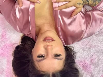 Emma_Glutton