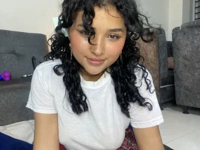 New teens girl Catch the newest teens live on her first webcast Maryalexxx