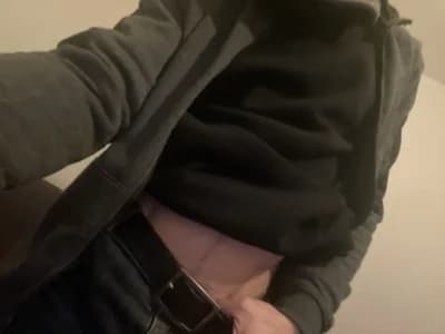 Mature cam models yoga: watch guy react to sensual poses LionBoy1976