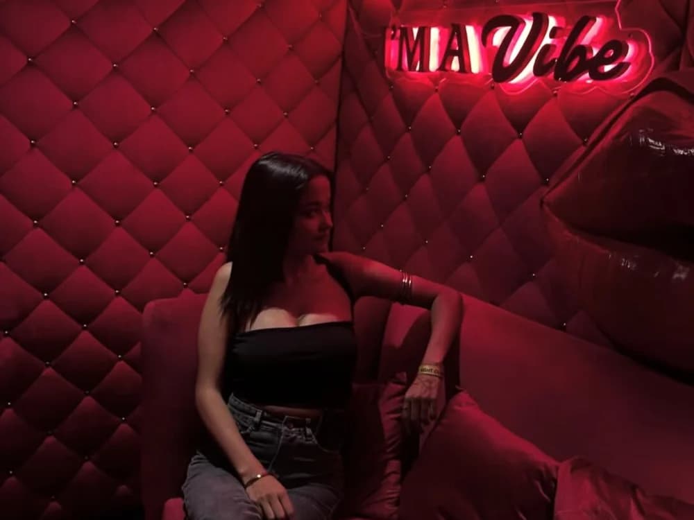Couple Private shows with Chilean pairs, up close and personal on cam Chut_Maro_fun_kro