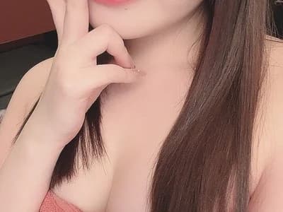 Join Anna_xoxo_xxx for big tits white watch white girls with big tits flaunt her assets in intimate cam sessions.