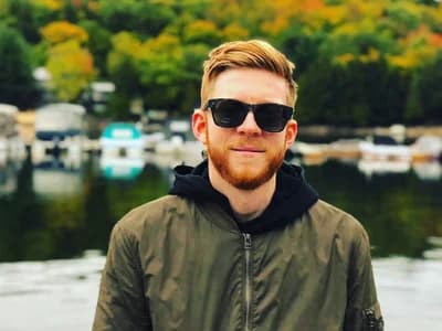 Talk to friendly Canadian dude guy Gingerxl8 privately online