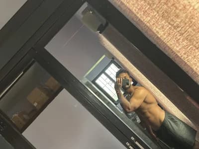 aestheticindianbbc enjoys guys appreciate intimate indian cam conversations.