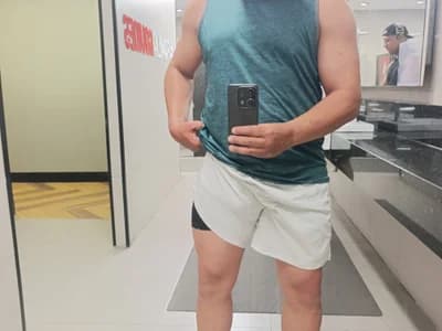 Watch real Brazilian show starring the gorgeous guy Combatente_08