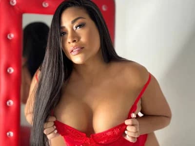 CurvyDivaXXX
