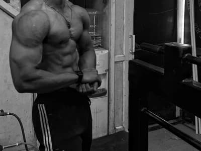 Join guy 'Xom111' for intimate Indian cam talks
