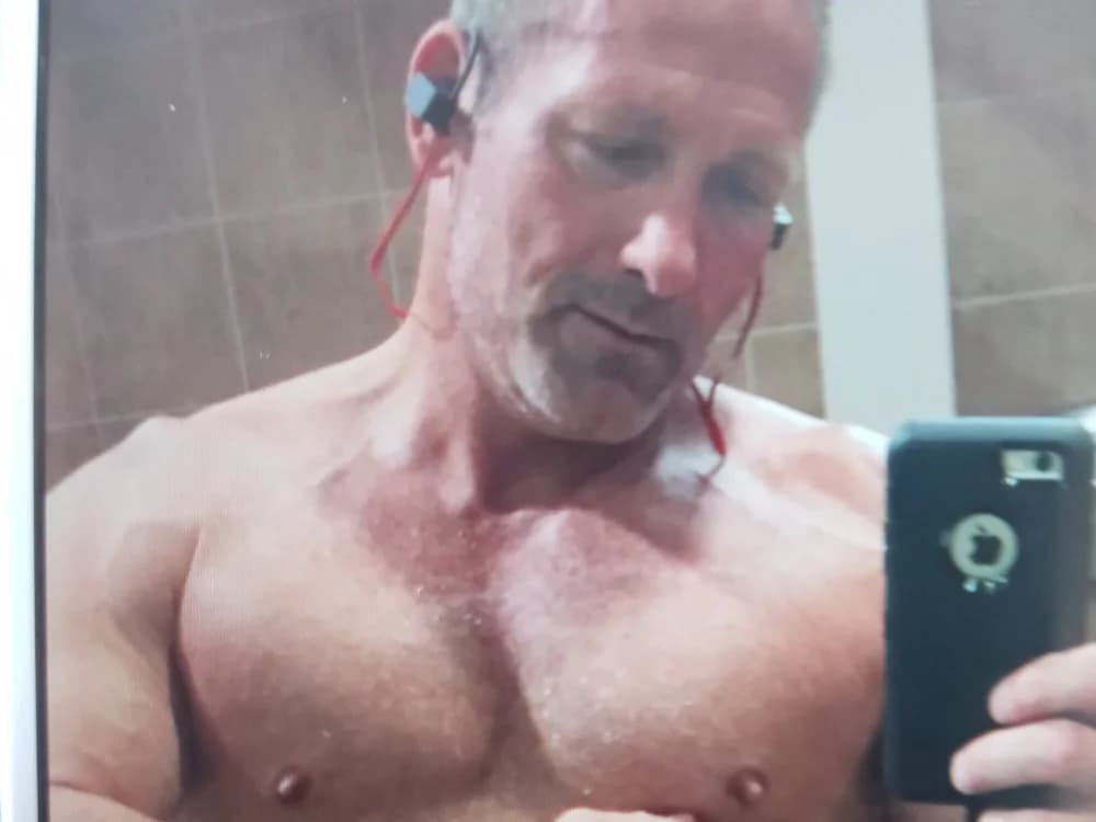 Cd Bronco9602 provides intimate guy experiences online tonight