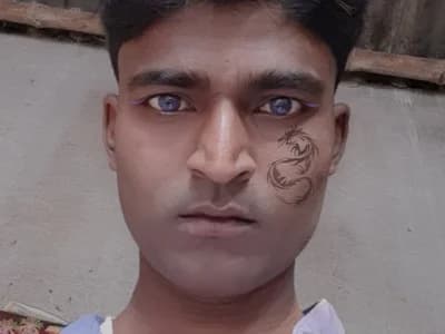 Hot_desi_man12
