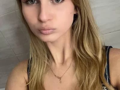 Orgasm watch girl climax during intimate webcam show HermaKitty