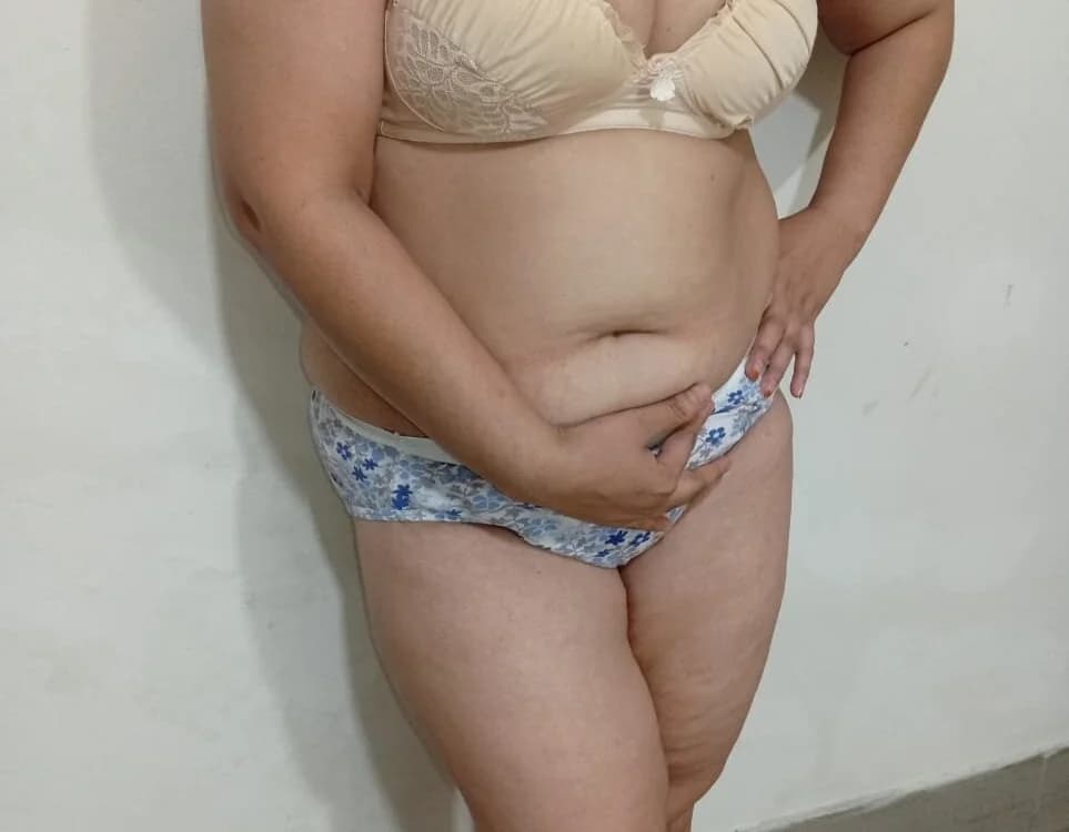 Indian_Hot_Babhi