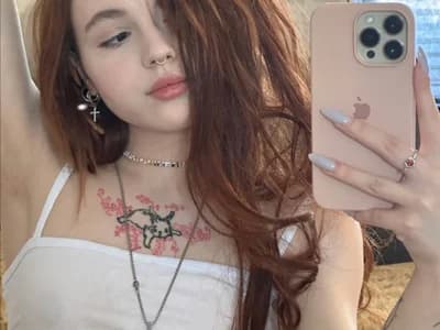 E-girl playmates put on a special show for couple e girl Lusy_PickMe and their partner's delight