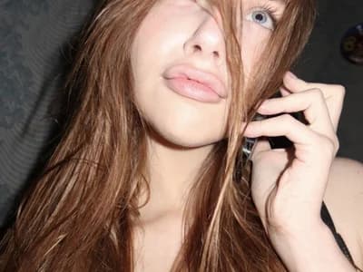 Live HD webcam action with stunning girl DariaAngels today