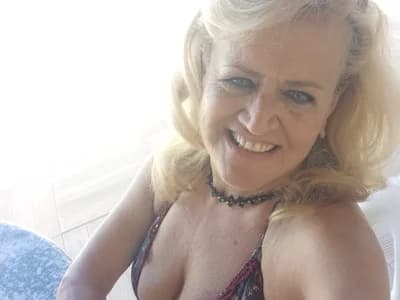 Grannies couple Watch experienced partners get into mature webcam love Belladama61