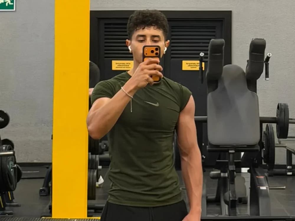 Guy Spy's covert strip tease becomes unexpected intermission during briefing Asher_cock