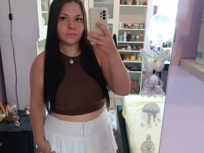 Brunettes teens girl Brunette teen cams, chat she privately now Delena666