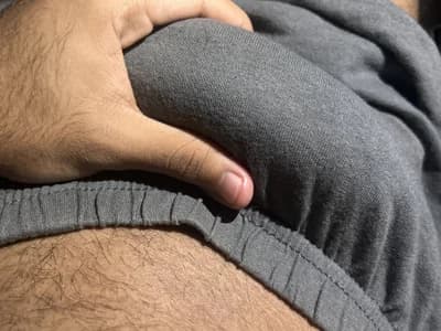 Guy sissy NovinhopirocaoPE's sissygirl persona coming alive in intimate live performance