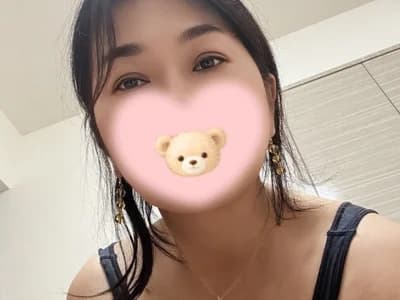 Join girl lemonade_madame for intimate virtual encounters with this Asian mature beauty on her mature cam