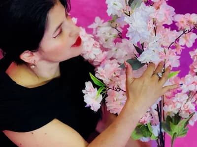 Squirt latin Couple watch as witness latin squirt scenes unfold HornySkinny26