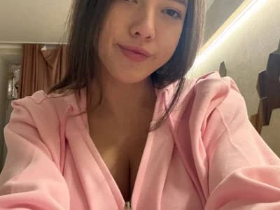 New teens See rookie girl catching her first cam experience RosemaryStukel