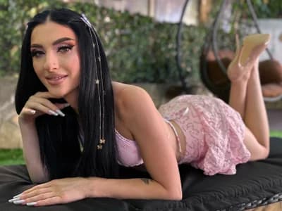 Toned down titillation from modestly busted couple like small tits EllieJules, who keep things intimate and low-key.