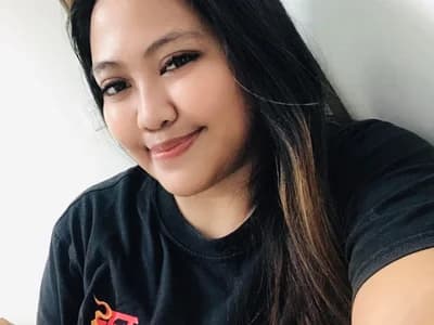Watch as trans asian yoursweet_janne, the sexy transgender beauty, takes you on a great ride through her intimate world