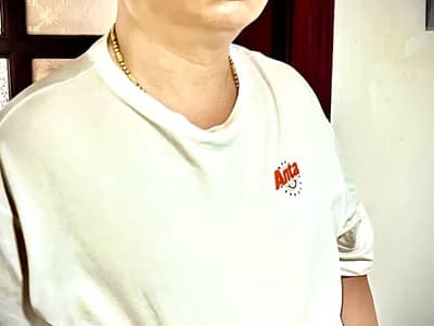 Grandpas guy Granddads on cam, offering gentleman's friendship and advice vip889900