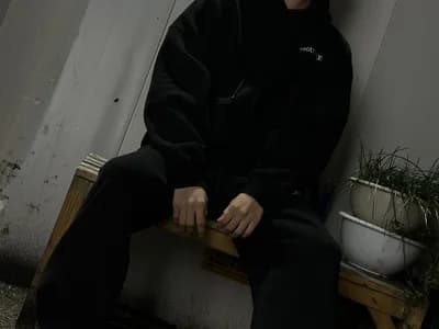 Intimate performances by guy BASHIKO2006, the Asian hottie on cam