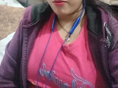 Fingering Married couple engaged in explicit finger play, live on webcam. hotty_manisha