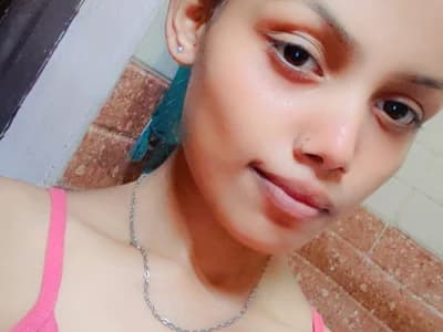 Find natural beauty with hairy teens on cam: Join girl Hot_jeery12's show now!