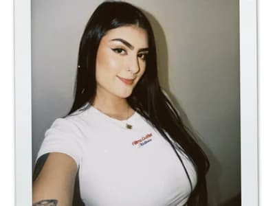 Ticket and group shows couple Group cam show deals for duos: spice up date night affordably IrisBaker