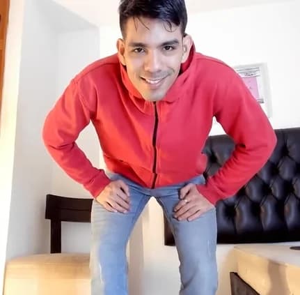 JohanyLatino