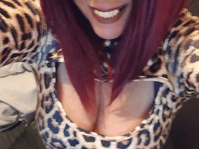 Experience private cam sessions with this sexy UK girl, british models Busty-Belfast-Irish-Girl
