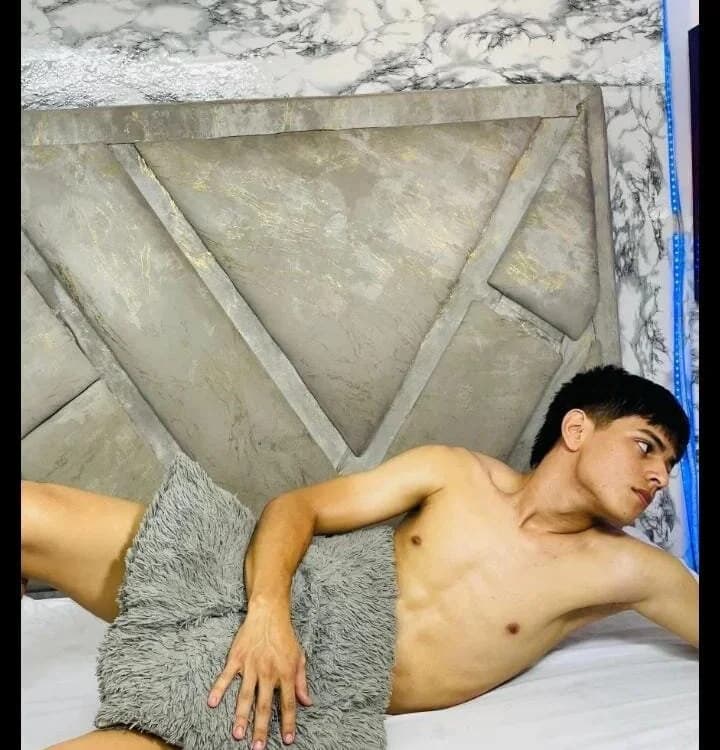 Logan_Jhonson19