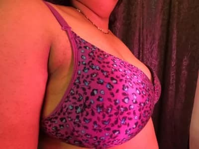 Couple-friendly Indian sex cams like big ass indian UR_Chocogirl's allow viewing indian ass worship cams together as an intimate