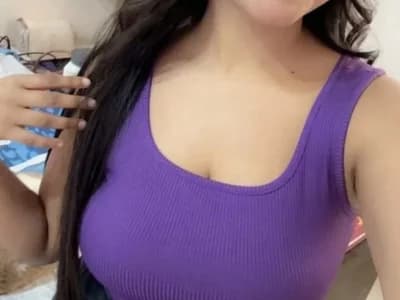 Beautiful_Simran enjoys girls in nude chat provide hot big ass anal private shows.