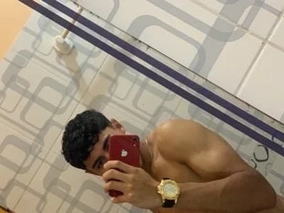 This guy knows how to deliver awesome nude chat experiences with follladorr.