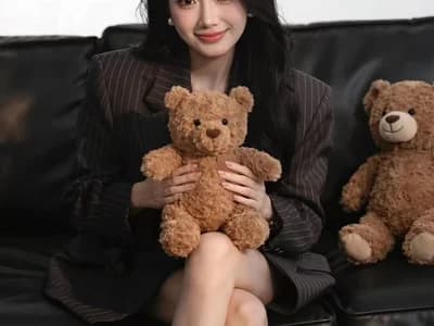 Chinese intimacy online: Observe couple YOLO-888 and girlfriend's affectionate gestures and playful touches on cam