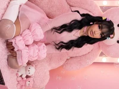Trans model in intense gang bang on cam ExoticlanaDoll