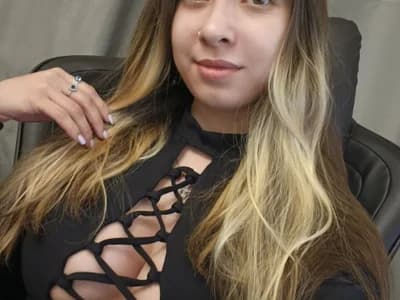 Student girl KarryBerey in study group sex cam