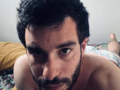 Simon-tem enjoys guys find intimacy in private cam shows for small audiences.