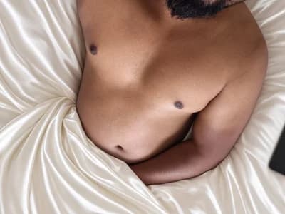 Guy_flirt goth model guy Roy8783 on intriguing dark chat