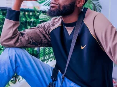 Guy's turn to connect with ebony models in live chat BigDpow