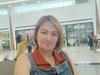 Watch new blondes Pinay_Mistress13's trans girl transformation on cam