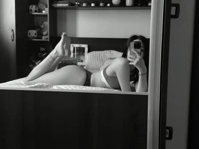 Join Meet Romanian young girl in intimate online chats with TheaMerve