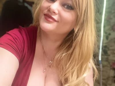 Sweet-blonde