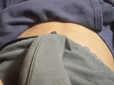 One2BeDesired enjoys guys share intimate kissing sessions on live cam.
