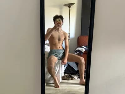 Join French hunk guy Arthurcamfor for intimate cam chat