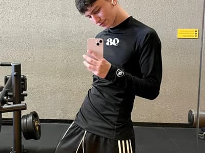 ARON_LUXX